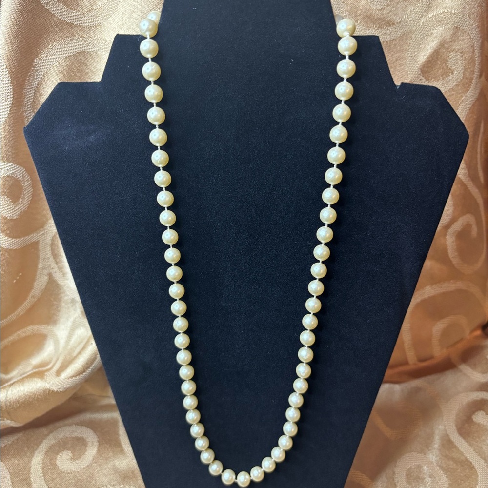 Classic Cream Pearl‎ Necklace